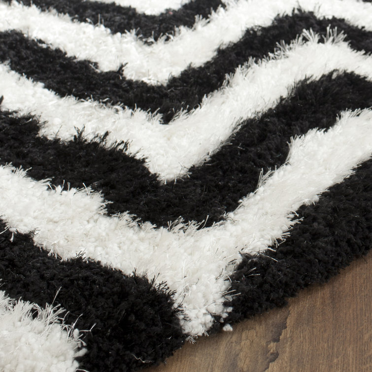 Ivory and Black Chevron Shag Hand-Tufted Wool Rug, 3' x 5'