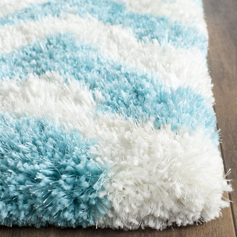 Ivory and Blue Chevron Hand-Tufted Shag Rug 2' x 3'