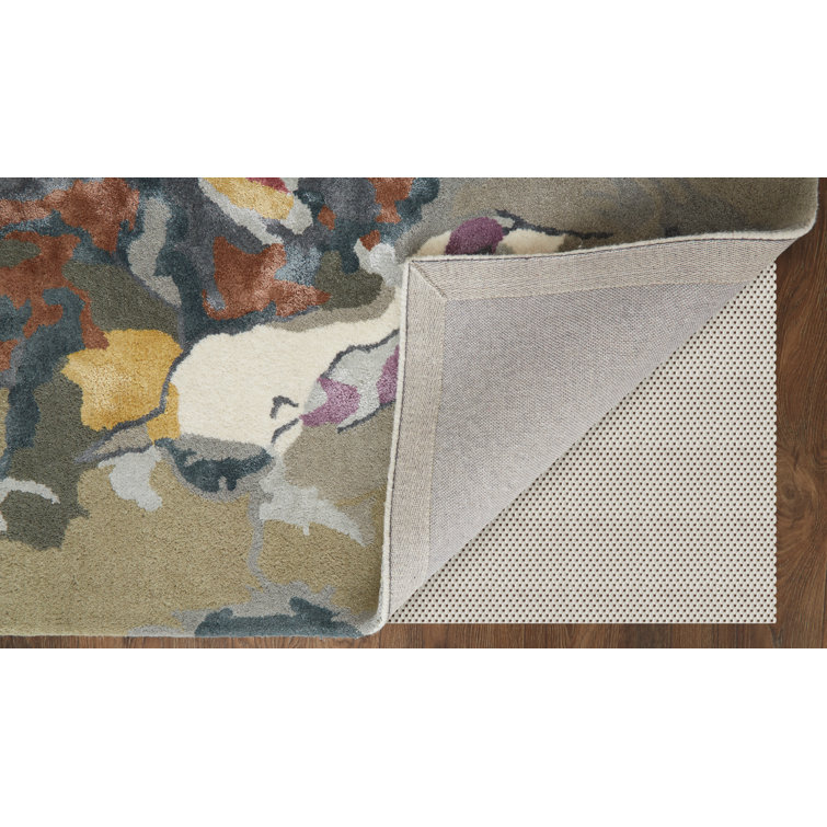 Dafney 2' x 3' Multicolor Floral Wool Accent Rug
