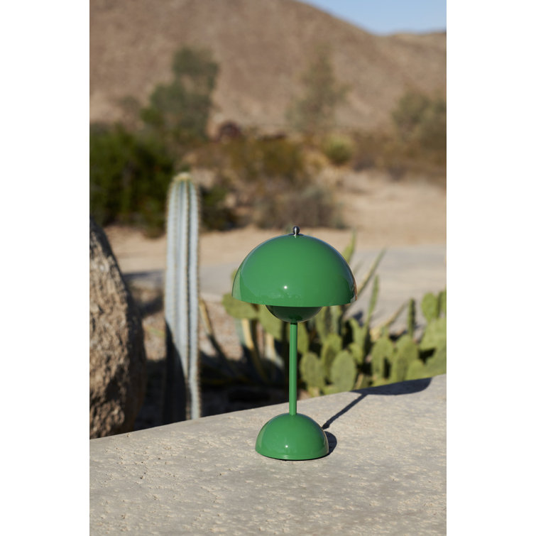 Flowerpot VP9 LED Portable Lamp