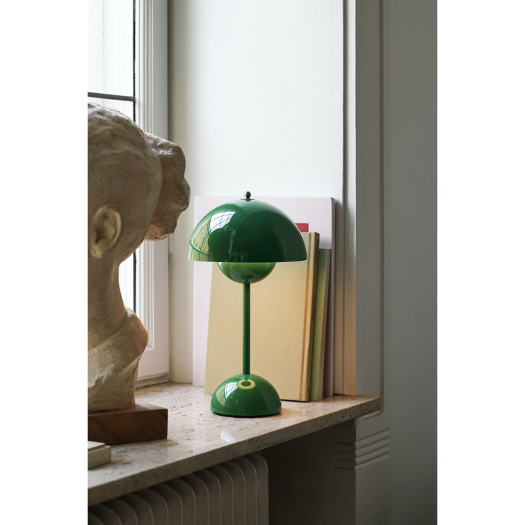 Flowerpot VP9 LED Portable Lamp