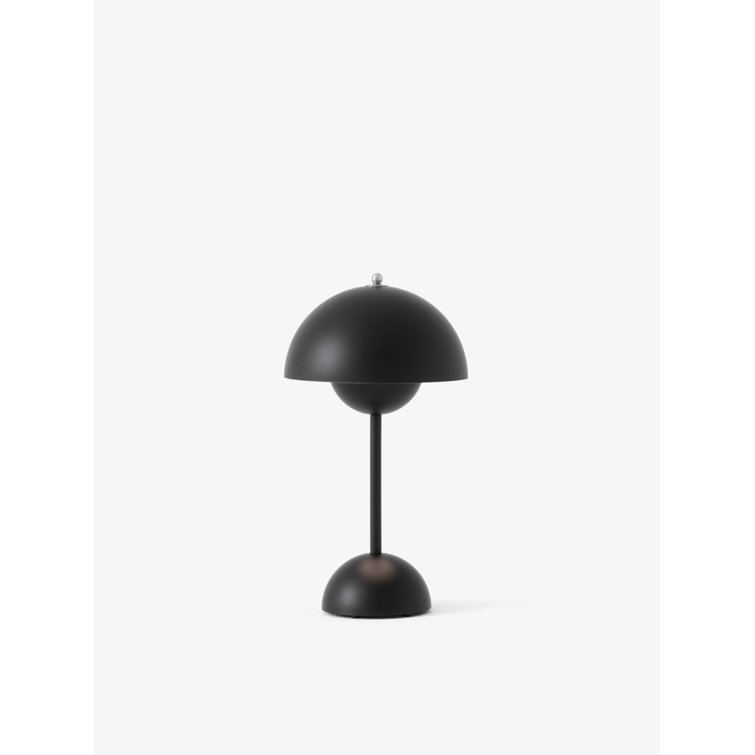 Flowerpot VP9 LED Portable Lamp