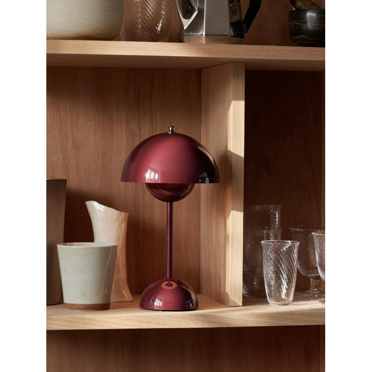 Flowerpot VP9 LED Portable Lamp