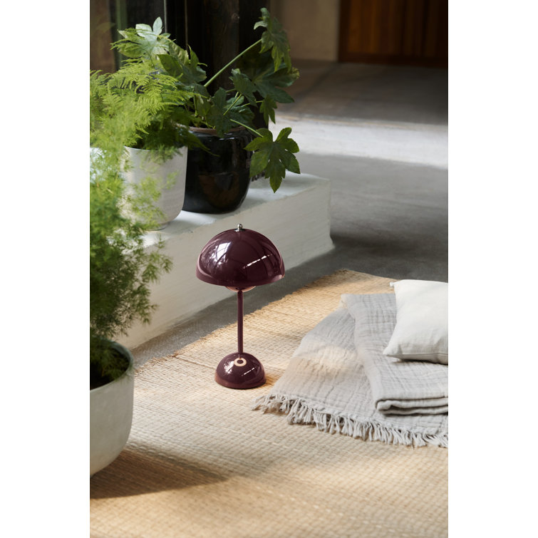 Flowerpot VP9 LED Portable Lamp