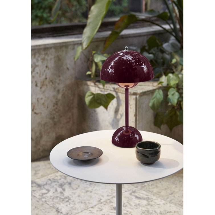 Flowerpot VP9 LED Portable Lamp