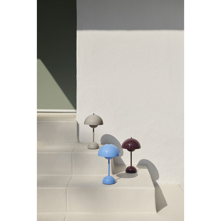 Flowerpot VP9 LED Portable Lamp