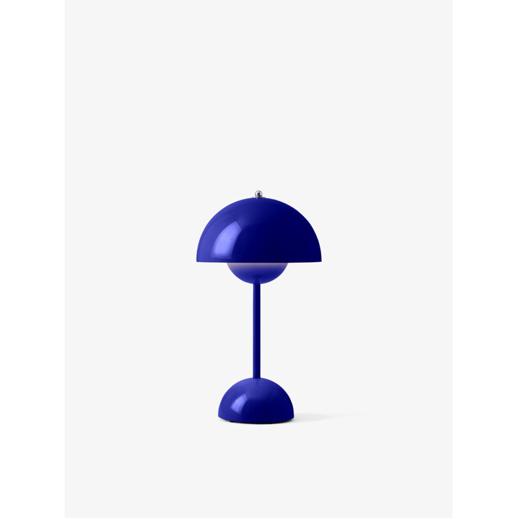 Flowerpot VP9 LED Portable Lamp