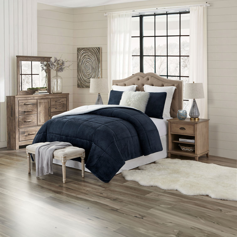 Navy King Reversible Faux Fur Comforter Set with Sherpa