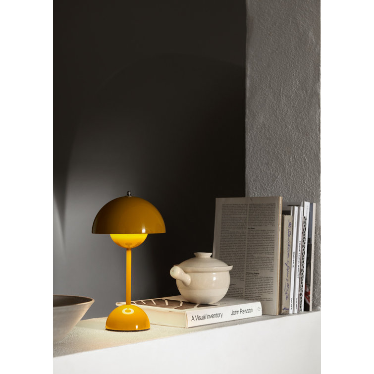 Flowerpot VP9 LED Portable Lamp