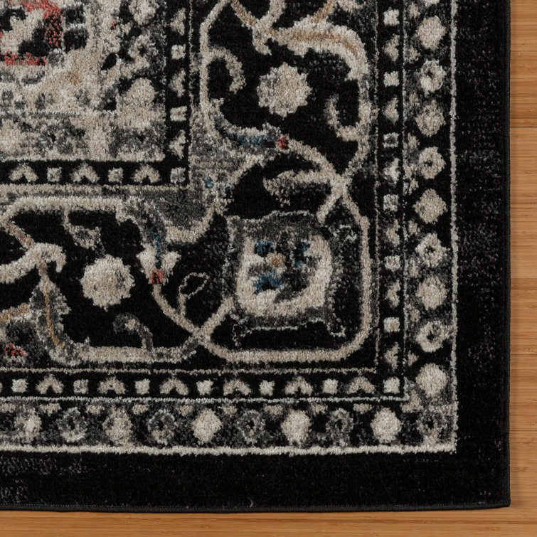 Heirloom Black and Beige Tufted 8' x 10' Synthetic Area Rug