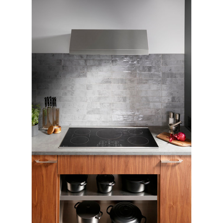 Black 30" Induction Cooktop with Touch Control and 4 Burners