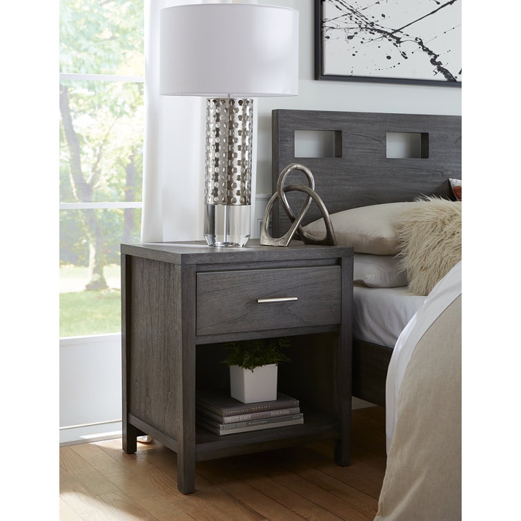 Sharkskin Gray Solid Wood Queen Platform Bed with Headboard