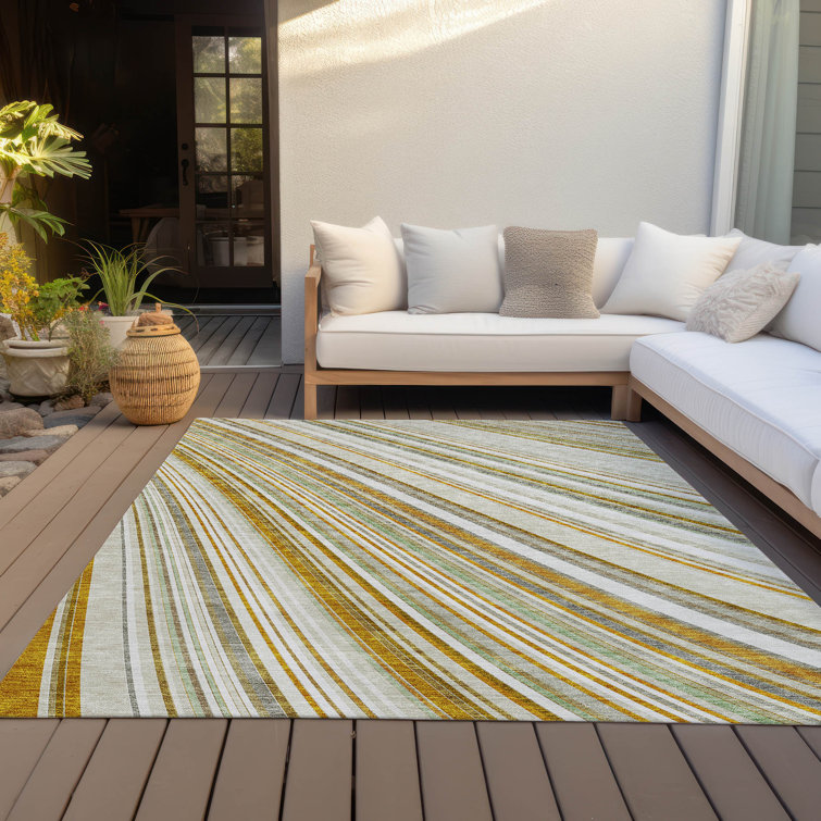 Ivory and Gray Striped Machine-Washable Indoor/Outdoor Rug