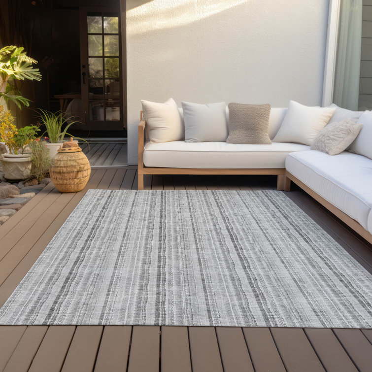 Silver and Gray Rectangular Synthetic Washable Rug, 2'6" x 3'10"