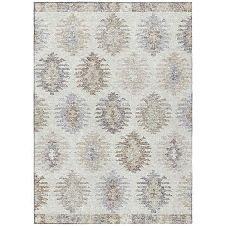 Ivory Rectangular Machine-Washable Indoor/Outdoor Area Rug