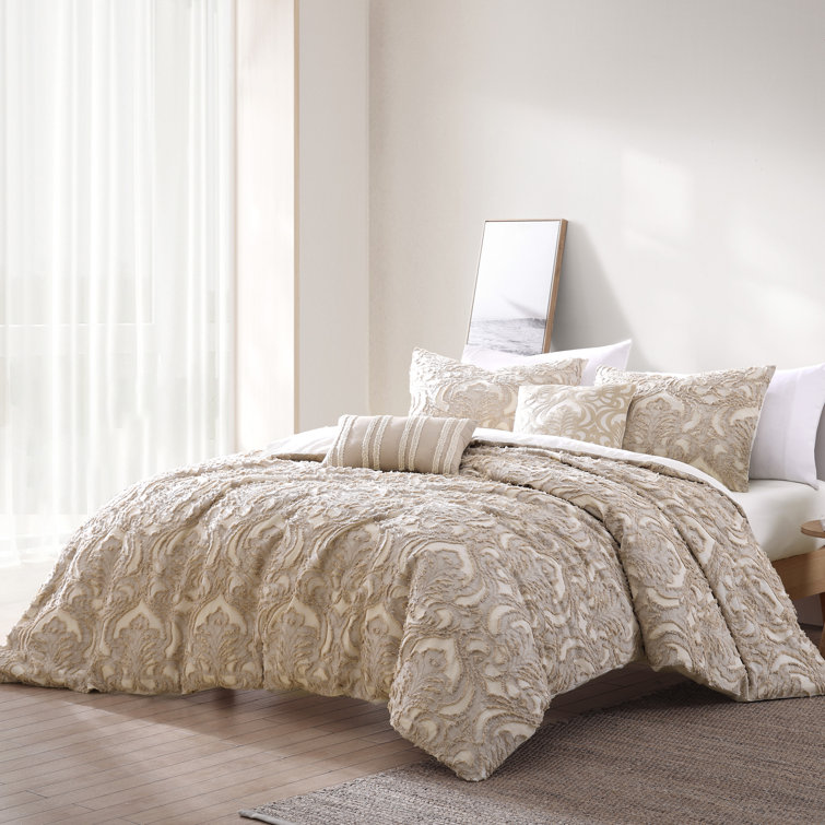 Tan King Cotton Jacquard Comforter Set with Pillows