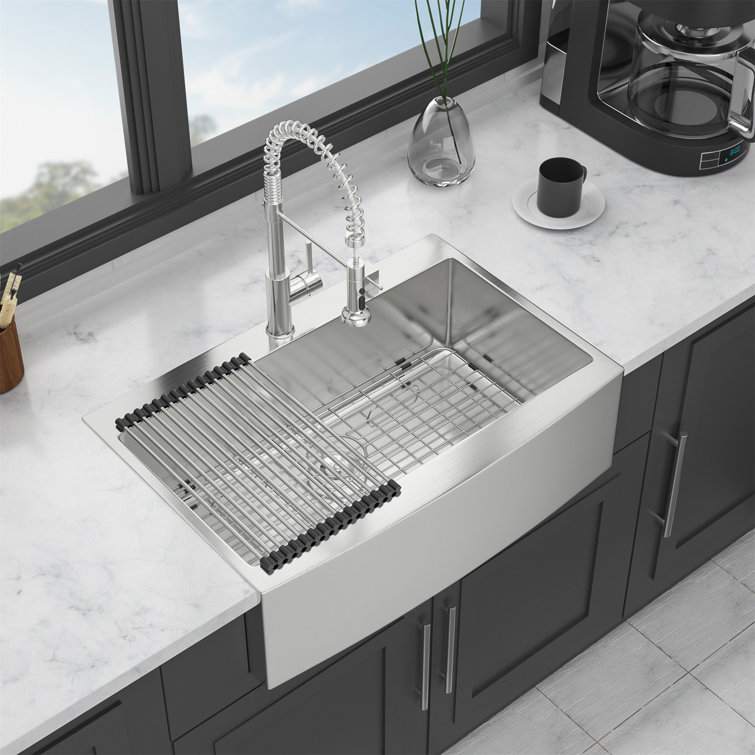 33'' Stainless Steel Farmhouse Apron Single Bowl Kitchen Sink