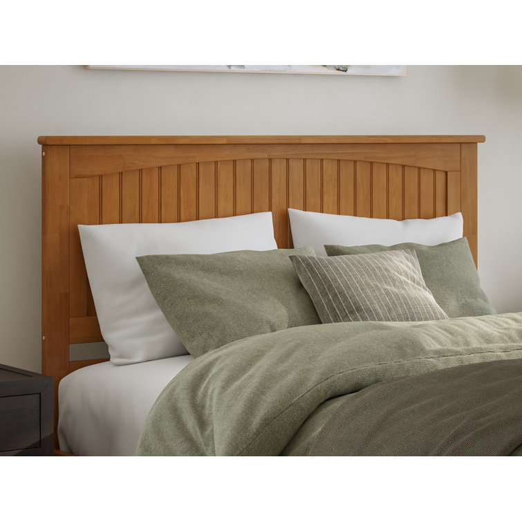 Nantucket Light Toffee Queen Wood Platform Bed with Slats
