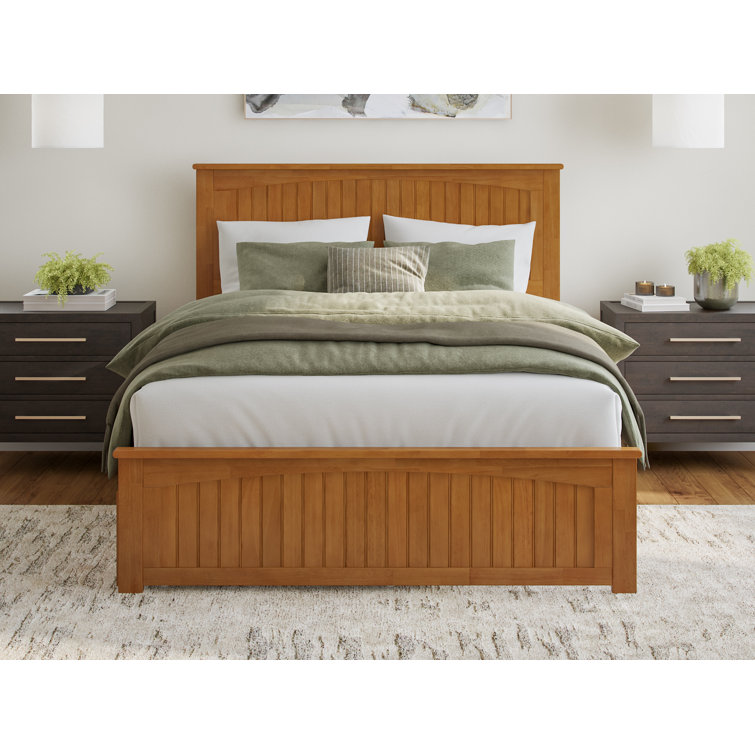 Nantucket Light Toffee Queen Wood Platform Bed with Slats