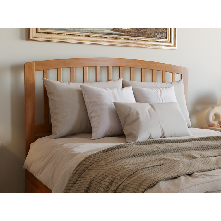 Light Toffee Queen Wood Platform Bed with Slatted Headboard