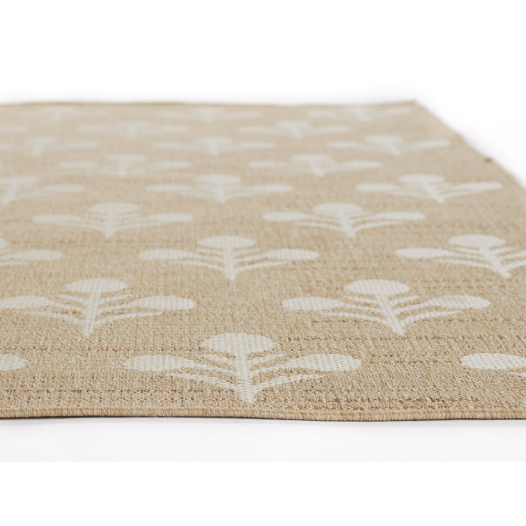 Saybrook Beige Diamond Pattern Easy Care Rug