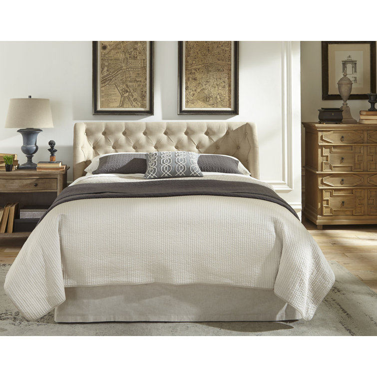 King Beige Linen Tufted Upholstered Platform Bed with Metal Frame