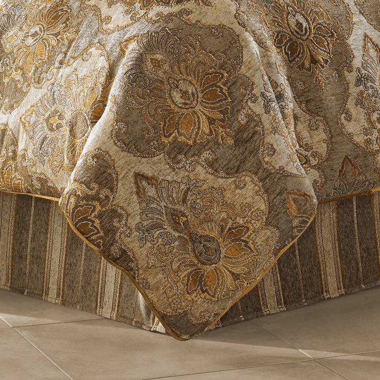 Bradshaw Natural Chenille Damask King Comforter Set