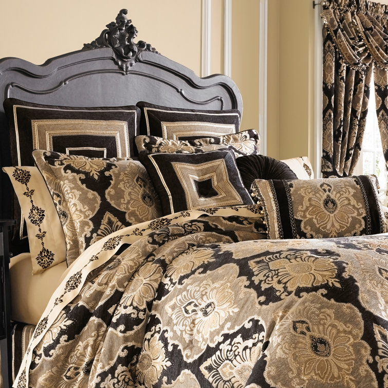 Bradshaw Black Chenille Damask Queen Comforter Set