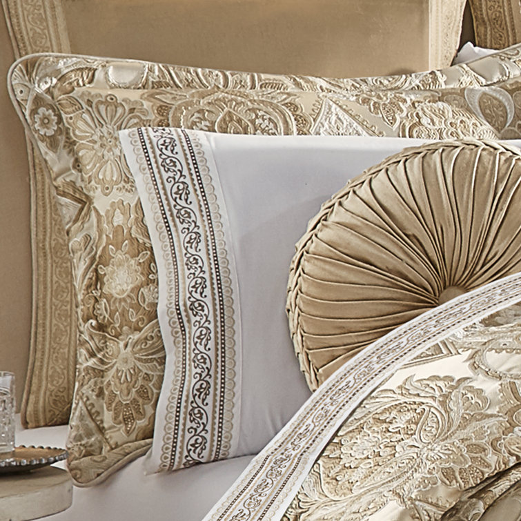 Sandstone Beige Jacquard Queen 4-Piece Comforter Set