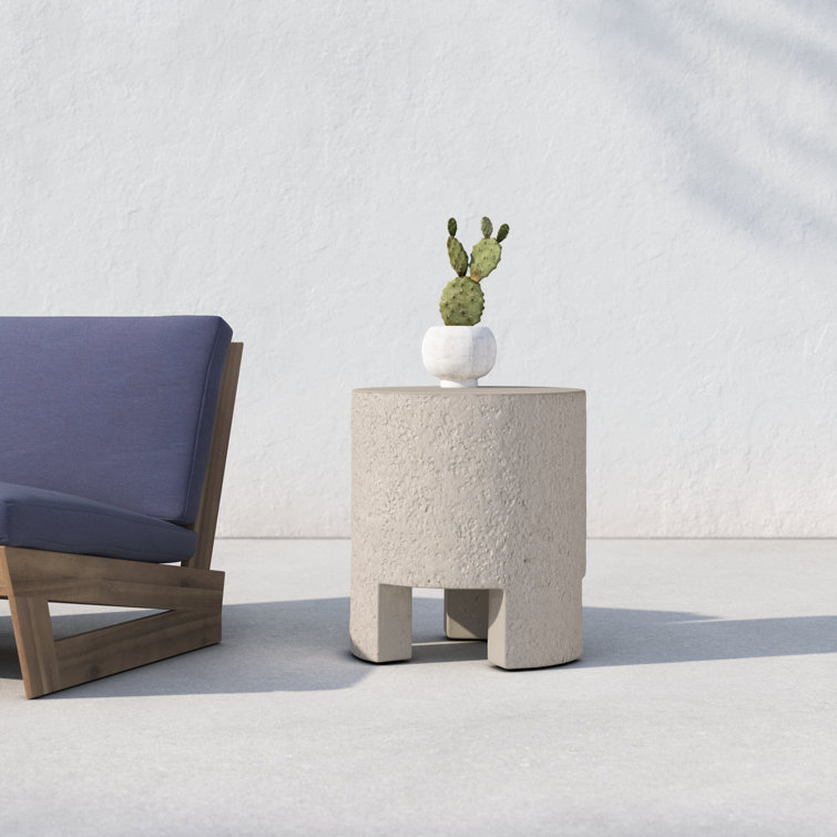 Hobart 18'' White Stone Round Outdoor Side Table