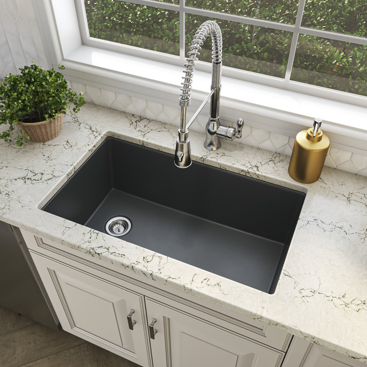 Arabescato Carrara White and Gray Marble Mosaic Tile