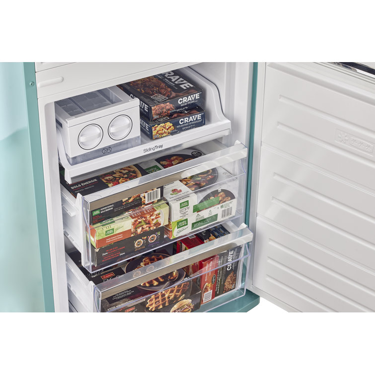 Ocean Mist Turquoise Retro Bottom Freezer Refrigerator with Ice Maker