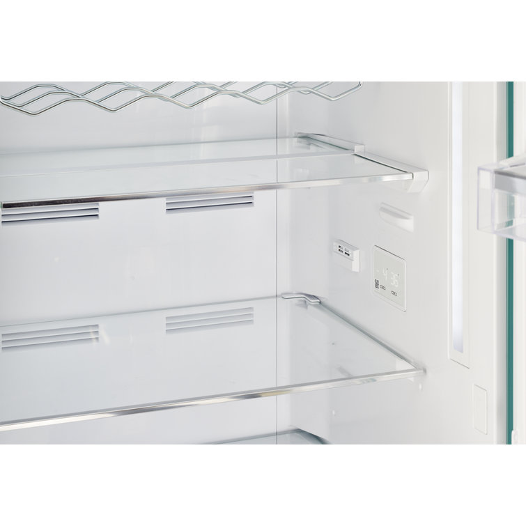 Ocean Mist Turquoise Retro Bottom Freezer Refrigerator with Ice Maker
