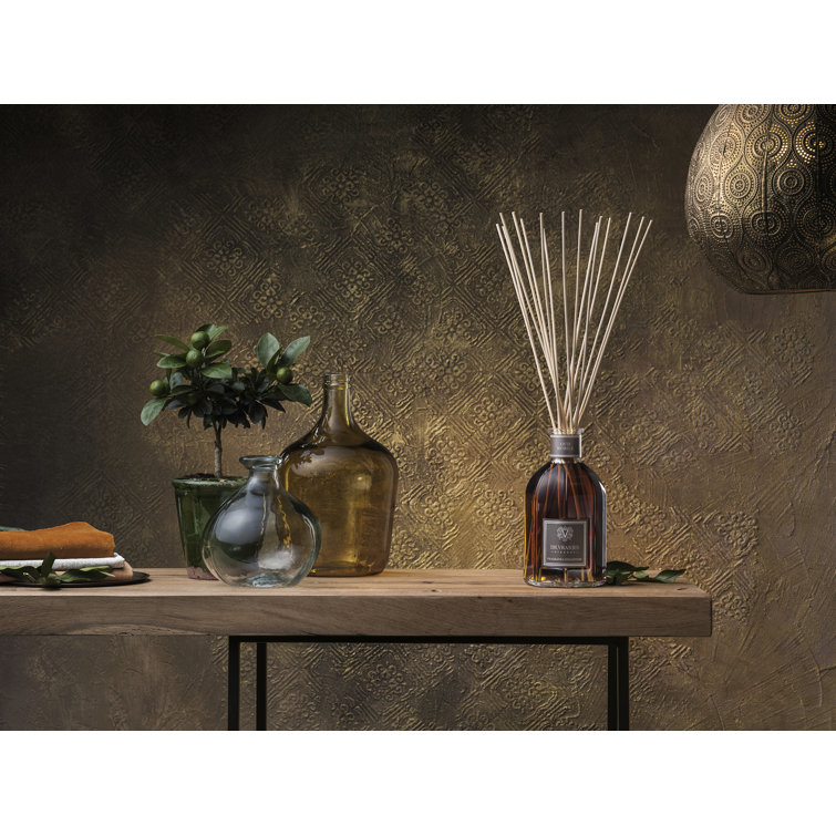 Clear Florentine-Style Glass Reed Diffuser with Woody Fragrance