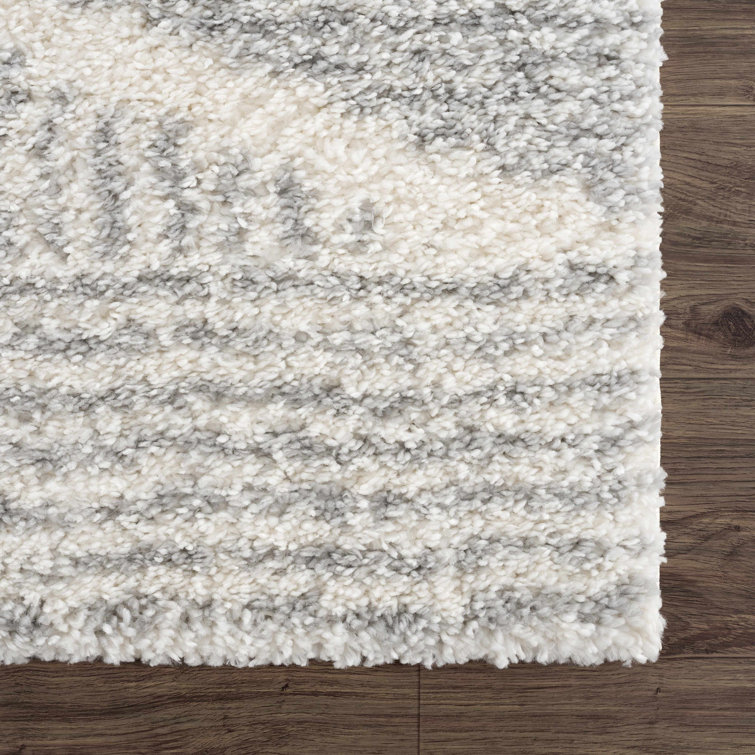 Gray and Cream Trellis Plush Shag Area Rug 5'3" x 7'3"