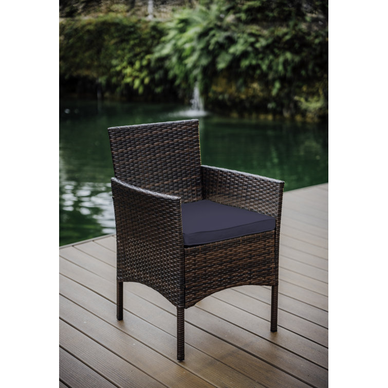 4-Piece Brown Wicker Outdoor Seating Set with Blue Cushions