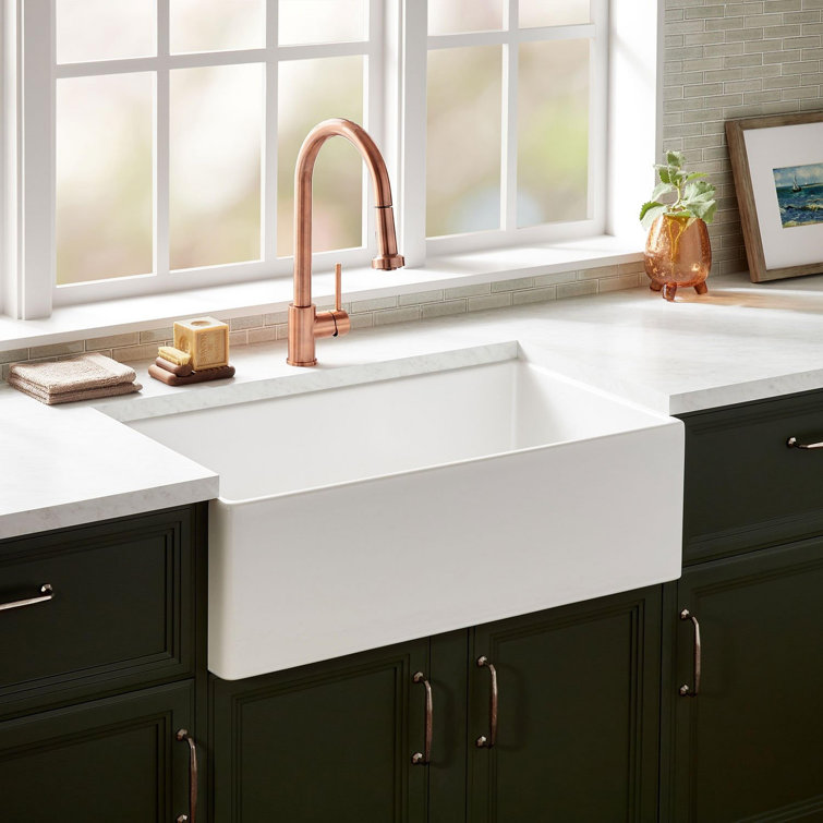 Rowena 33" White Fireclay Farmhouse Kitchen Sink