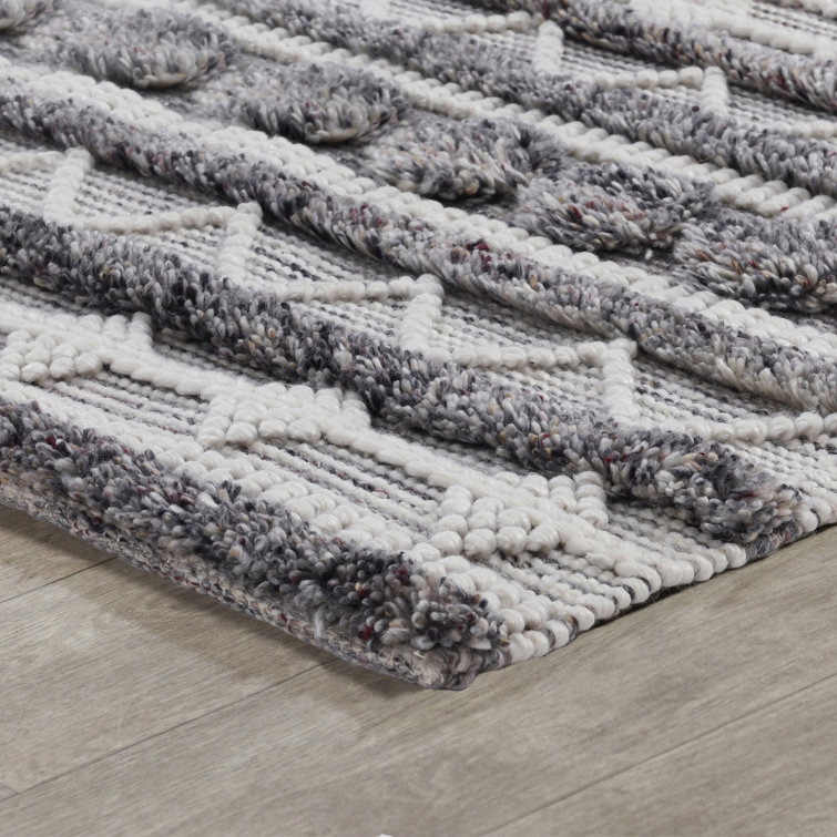 Ivory and Gray Diamond Pattern Wool and Synthetic Rug