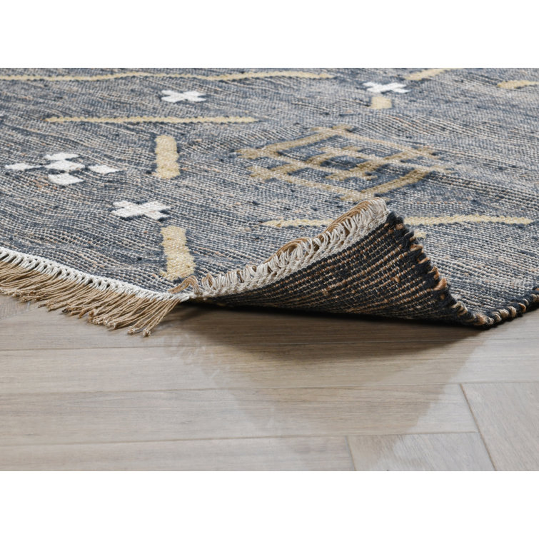 Handmade Black and Beige Geometric Wool Area Rug, 2' x 3'