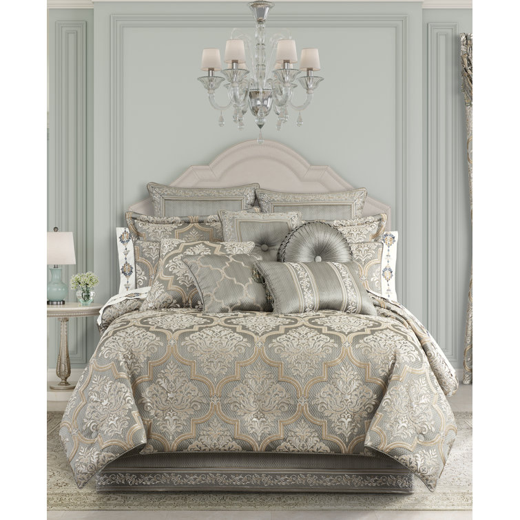 Ivory and Sage Queen Reversible Comforter Set with Damask Pattern