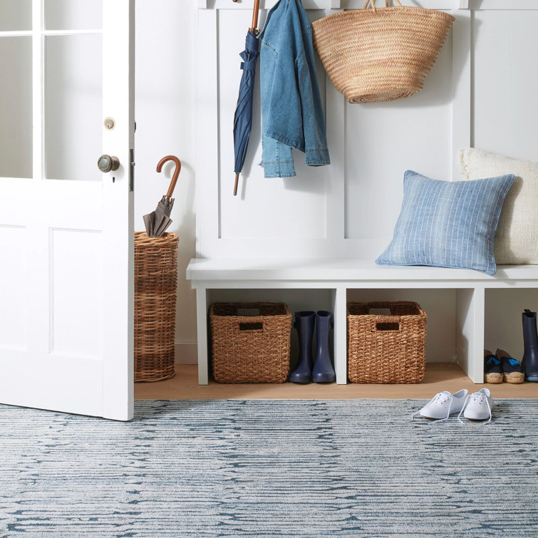 Everglade Blue and White Synthetic Washable Rug 2' x 3'
