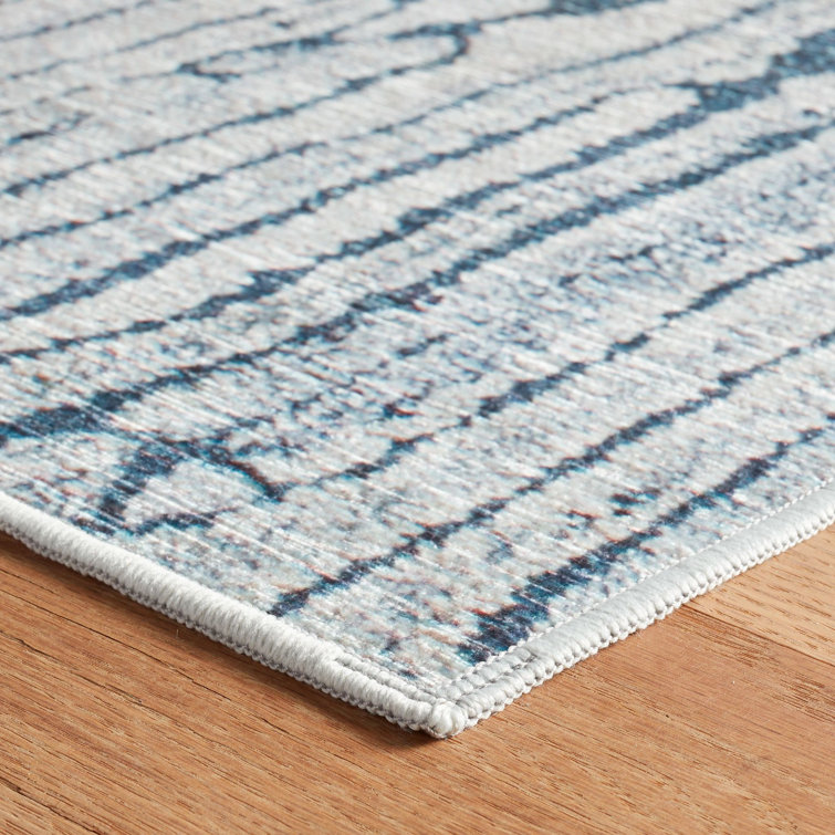 Everglade Blue and White Synthetic Washable Rug 2' x 3'