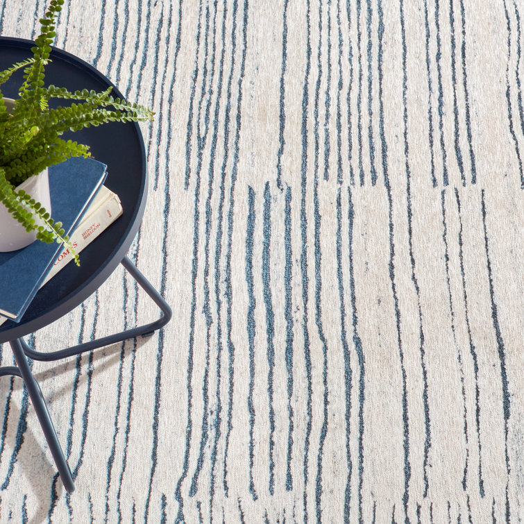 Avery Everglade Blue and White Machine Washable Synthetic Rug, 2x3