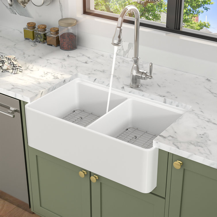 33'' White Ceramic Farmhouse Workstation Kitchen Sink with Accessories