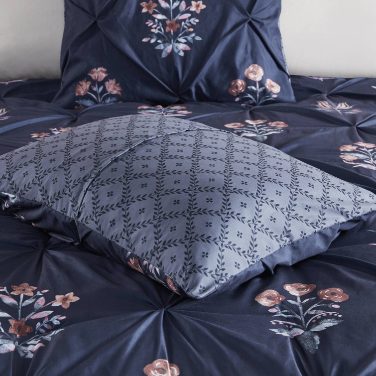 Navy Floral Pintuck Cotton Full/Queen Bedspread Set
