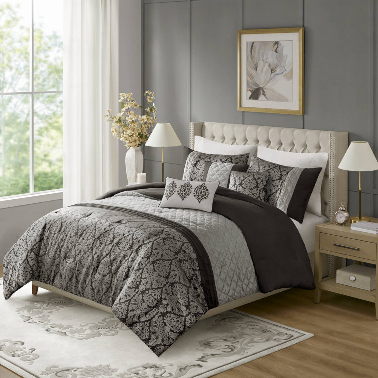 King Black Microfiber Jacquard Comforter Set with Throw Pillows