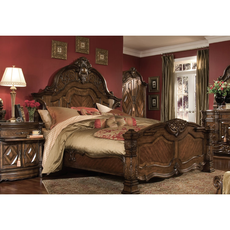 Windsor Court Queen Traditional Brown Panel Bed with Storage