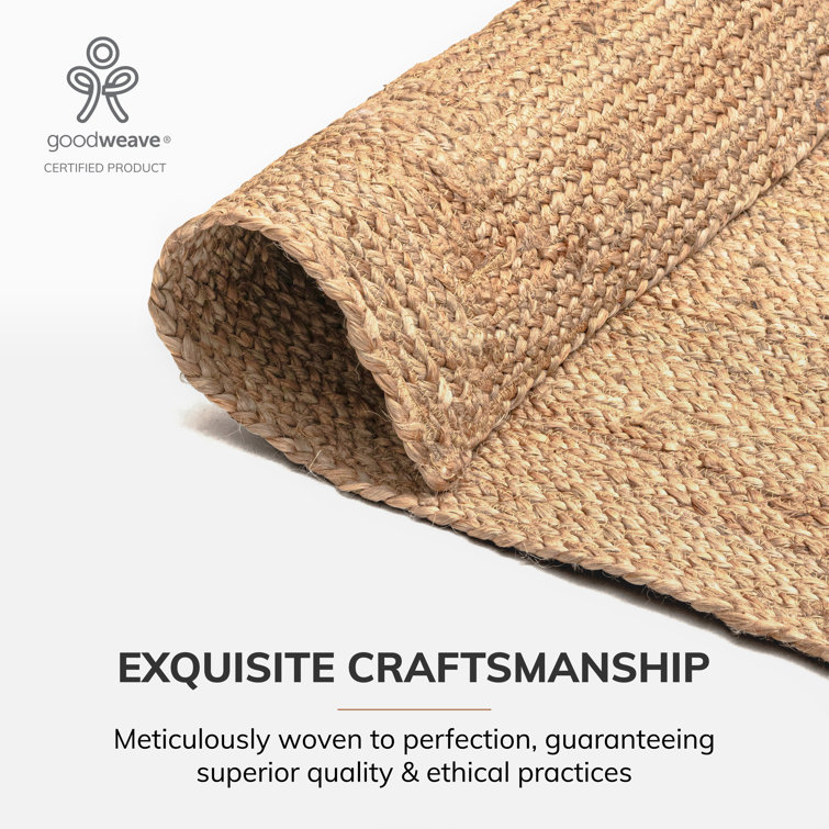 Hand Braided Tan Geometric Jute Round Rug 4'