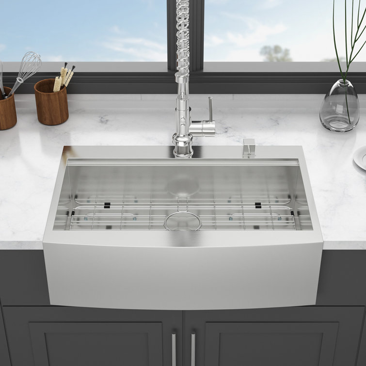 33 Inch Stainless Steel Farmhouse Kitchen Sink with Accessories