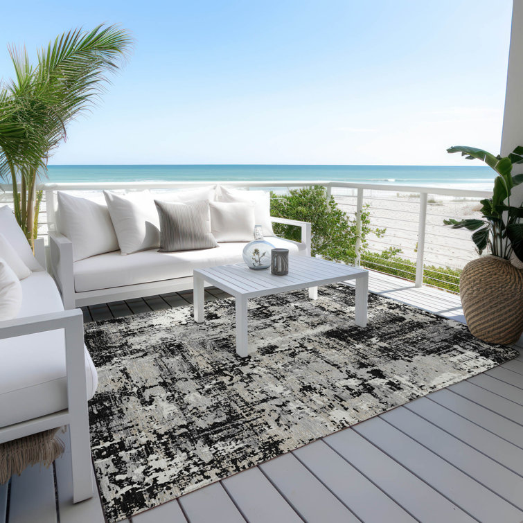 Black and Gray Abstract Synthetic 3' x 5' Area Rug